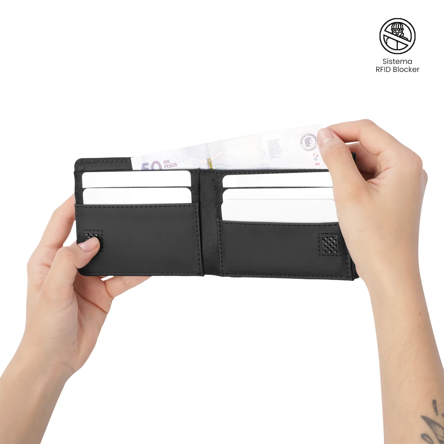 BILLETERA TOTTO NEXUS GRANDE RFID BLOCKER - NEGRO - Imagen 3