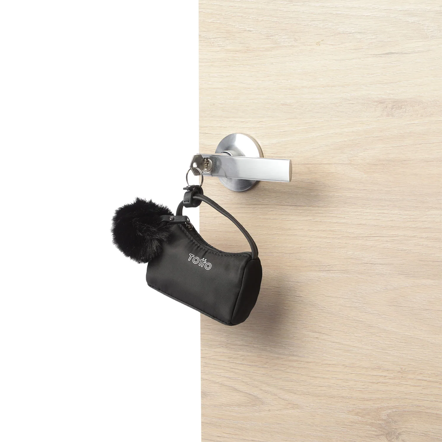 LLAVERO MONEDERO TOTTO ADELAIDE CHARM - NEGRO - Imagen 4